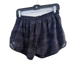 Lululemon Black Camo Speed Up Shorts 3.5 Inseam Size 10 Tall